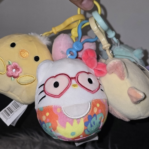 squishmallow plush keychain -hello Kitty - My Melody And More 5 Pieces - Picture 1 of 9